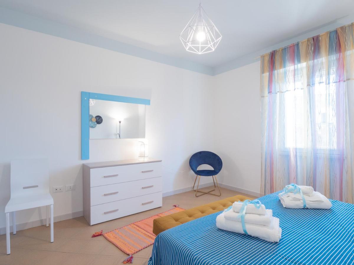 Salento 4 Stars - Blue & Yellow Squinzano Exteriör bild